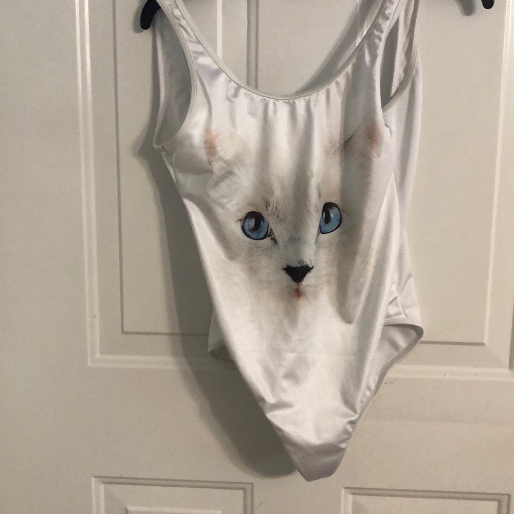 BNWT WILDFOX CAT LOWBACK SMALL POCKET 1PIECE SWIM